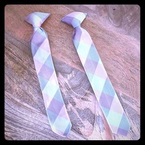 Clip on tie for young boys